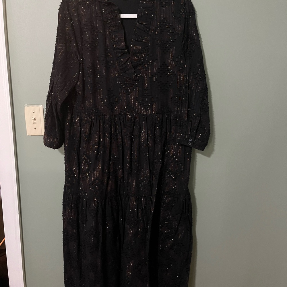 Crown & Ivy Elegant Black Dress with Subtle Gold Accents